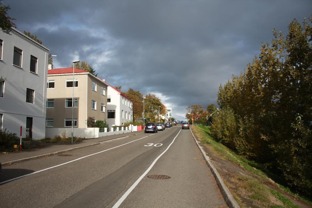Brekkugata 33 Guesthouse Akureyri Extérieur photo